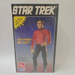 Star Trek Model Kit Chief Engineer Mr. Scott 12" Tall Vinyl New 1994 AMT ERTL